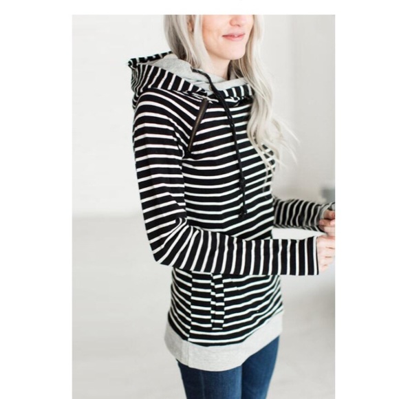 Stripped Zipper Plus Size Hoodie - Picture 4 of 8